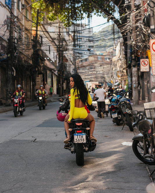SHORTS MARISTELA GIALLO