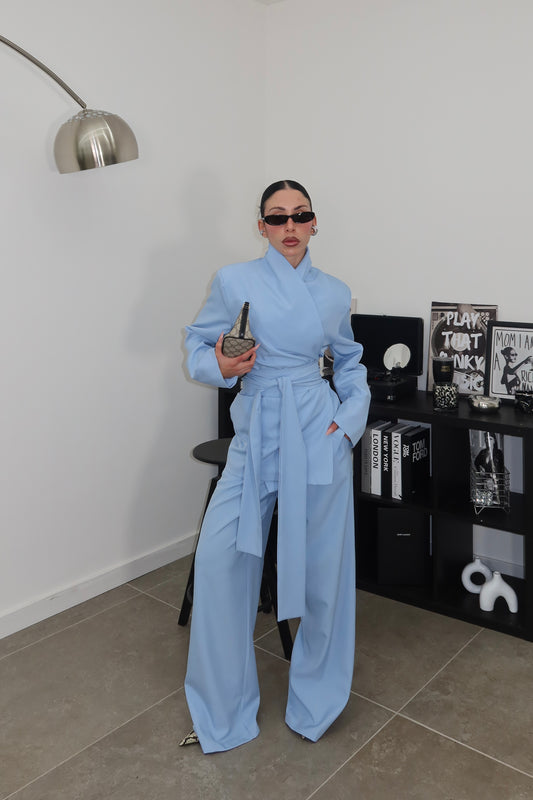 Tailleur KIMONO azzurro