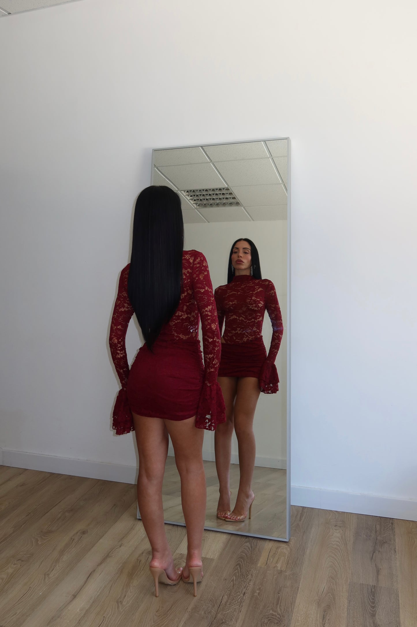 MiniDress IOLE IN PIZZO bordeaux