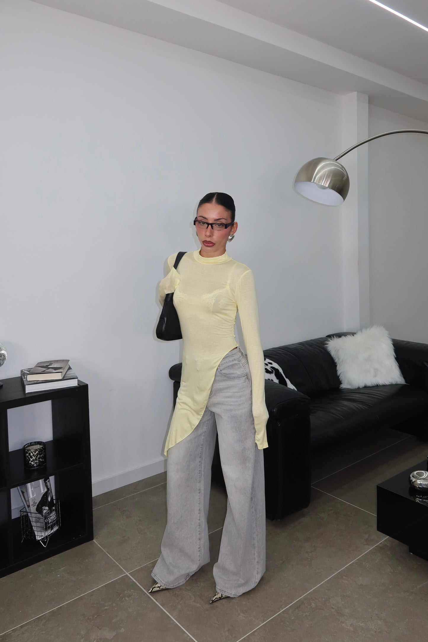 Maglia ASIMMETRICA VELATA gialla