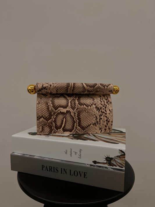 BAG ROLL