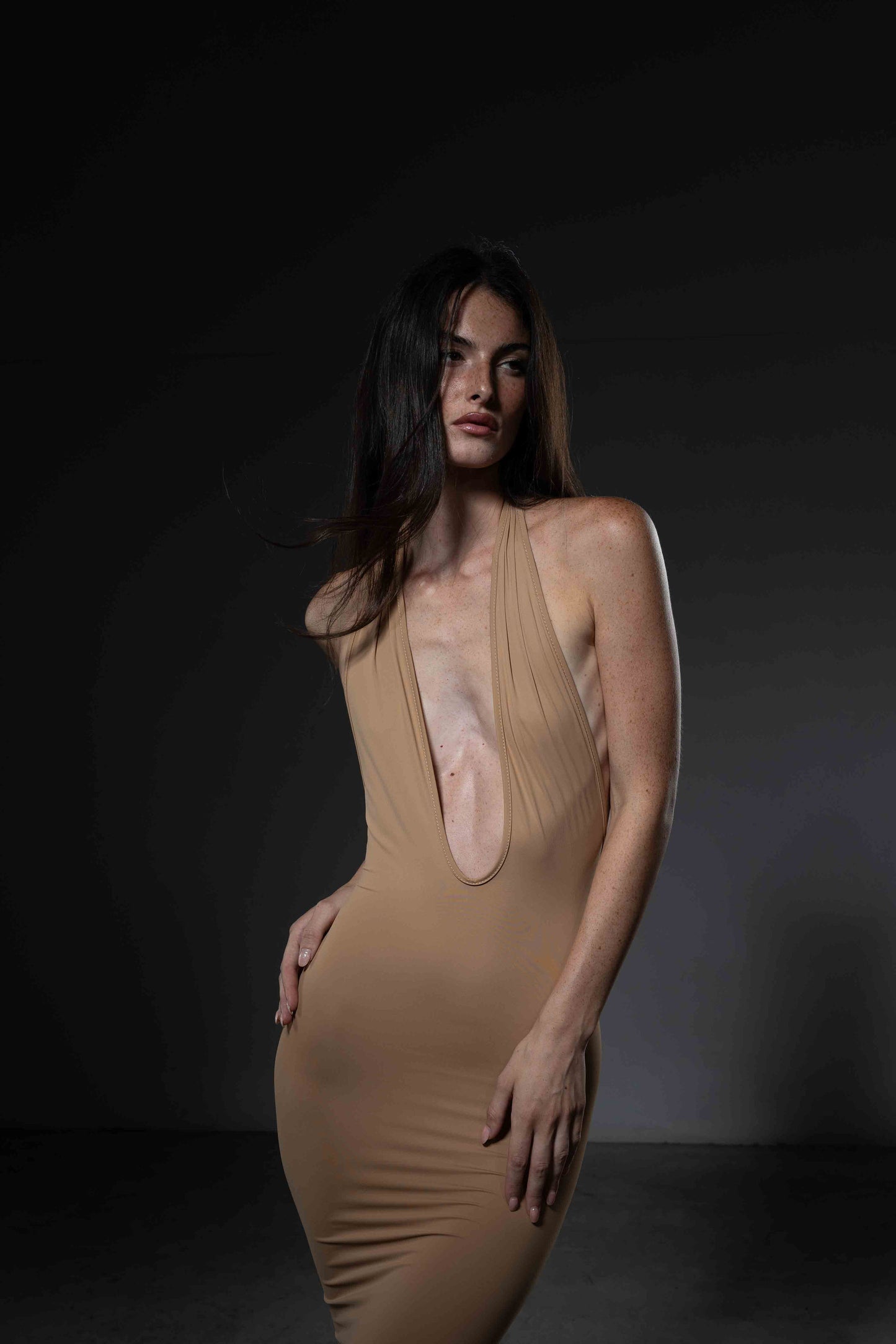 VESTITO UNDRESSED NUDE