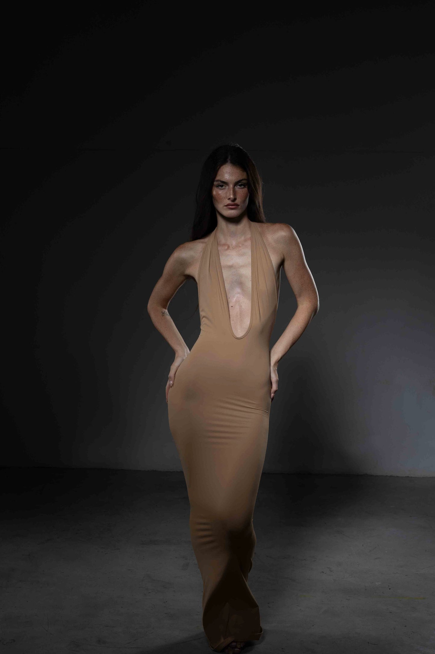 VESTITO UNDRESSED NUDE