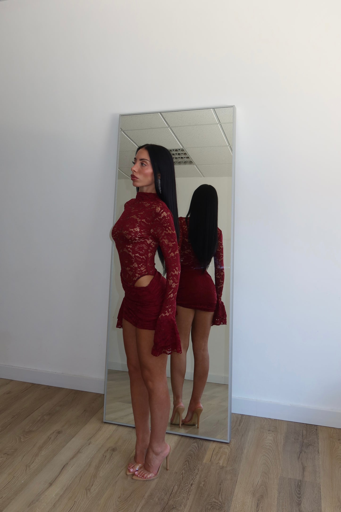 MiniDress IOLE IN PIZZO bordeaux