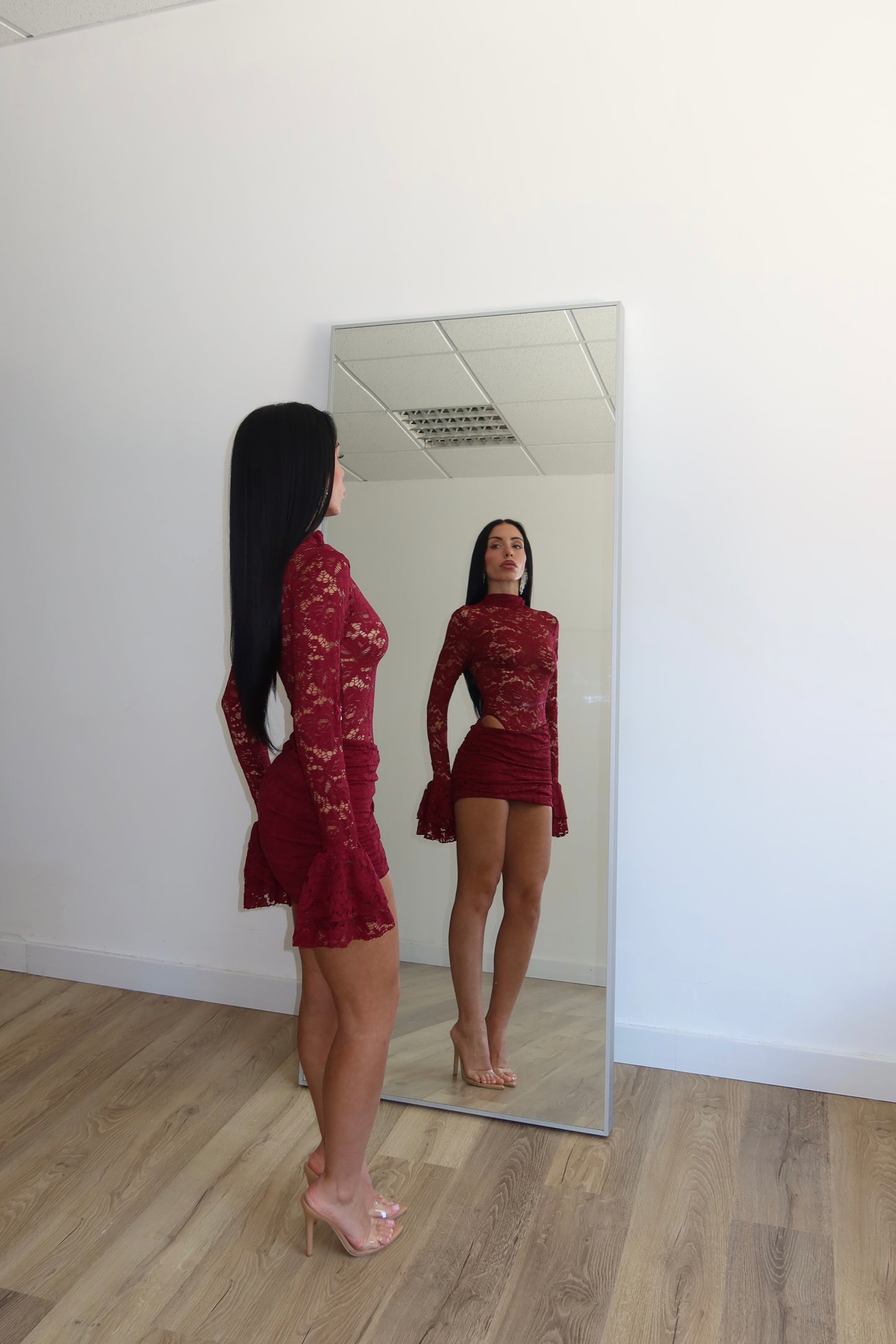 MiniDress IOLE IN PIZZO bordeaux