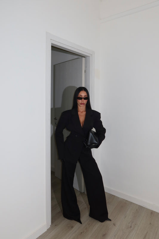 Black LOLITA suit