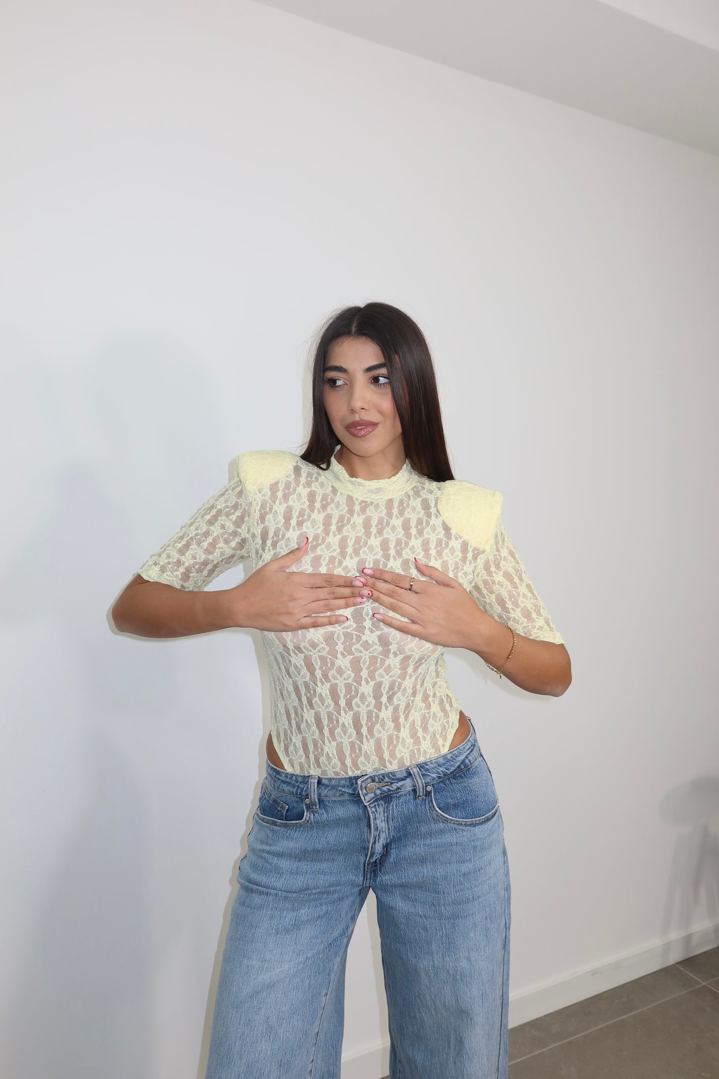 Body TOTALMENTE IN PIZZO giallo