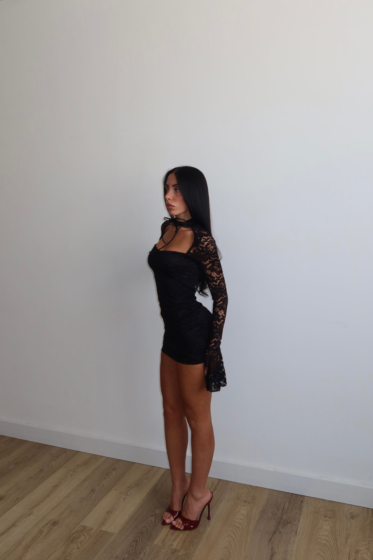 MiniDress ALL LACES nero