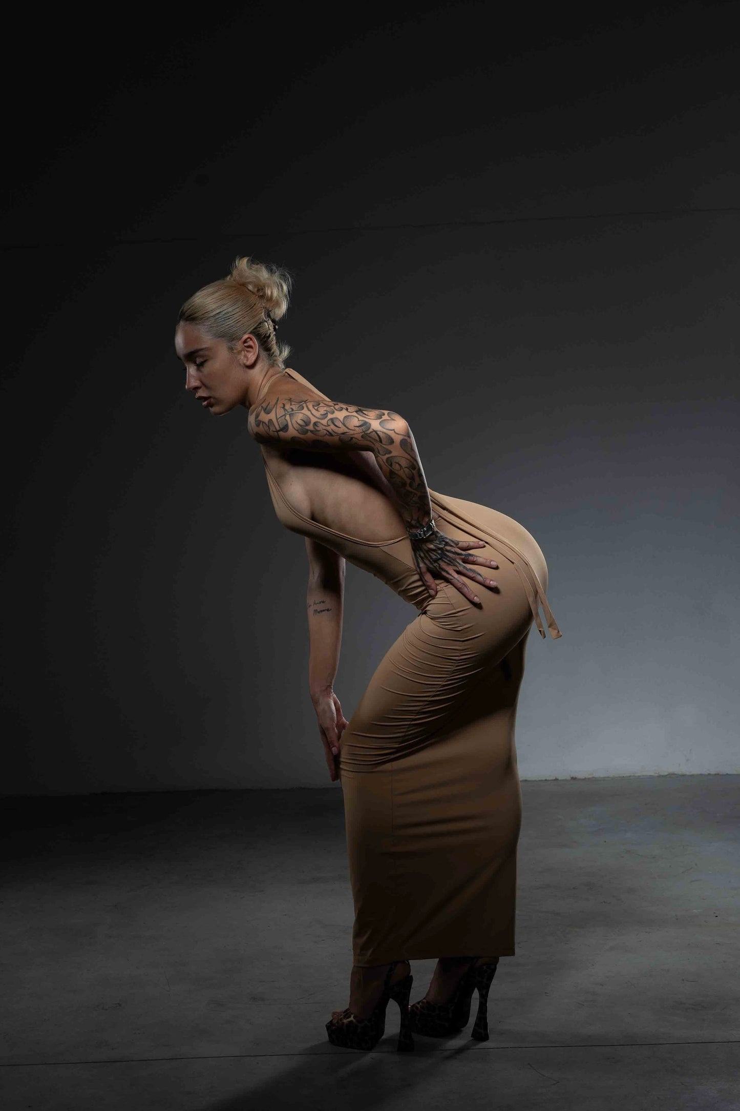 VESTITO UNTOUCHABLE NUDE