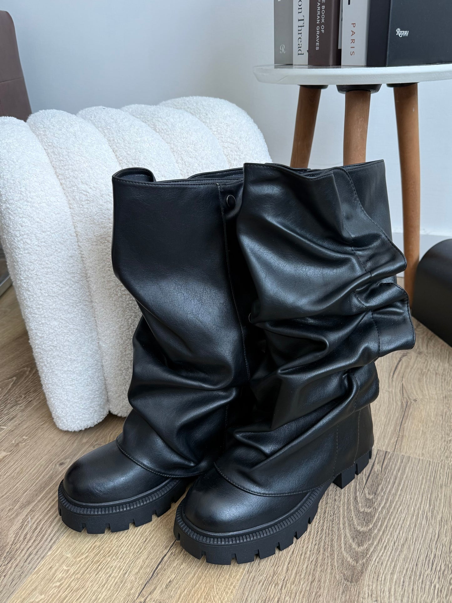 Boots DARK