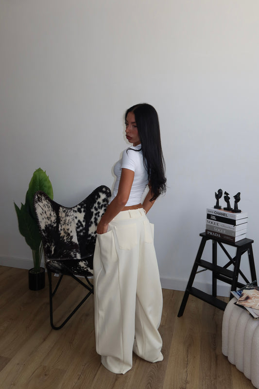 Pants DIFFERENT panna