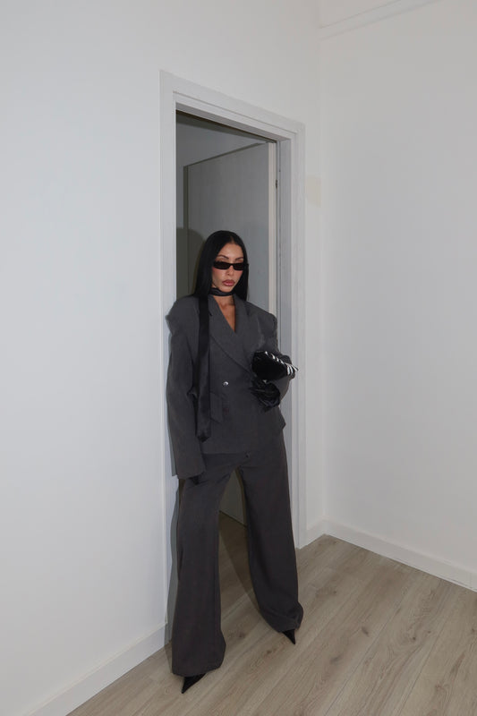Grey SIRTON suit