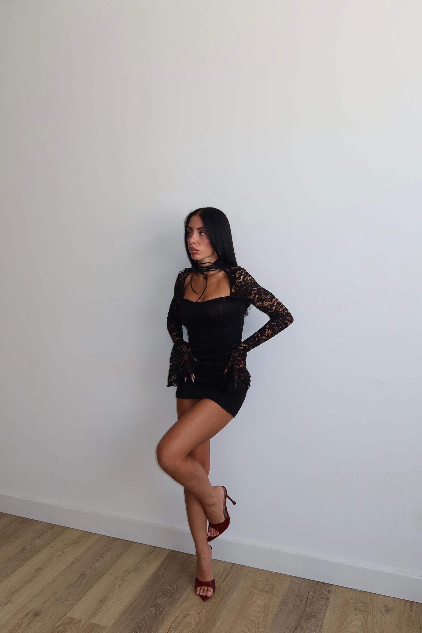 MiniDress ALL LACES nero